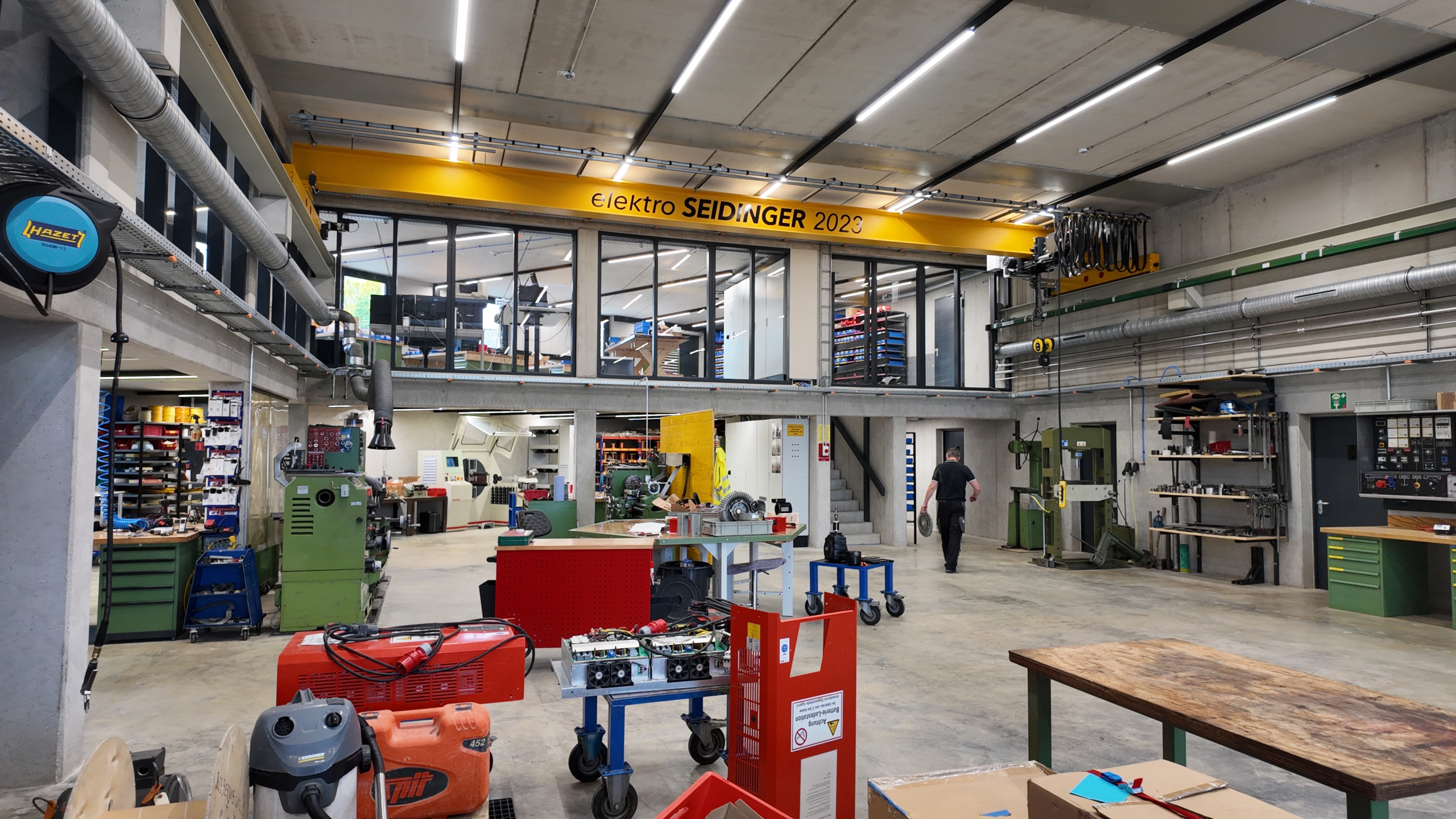 default Elektromaschinenbau und Elektrotechnik in der Werkstatt der elektro SEIDINGER GmbH in Eiselfing